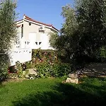 Village 3* Koróni