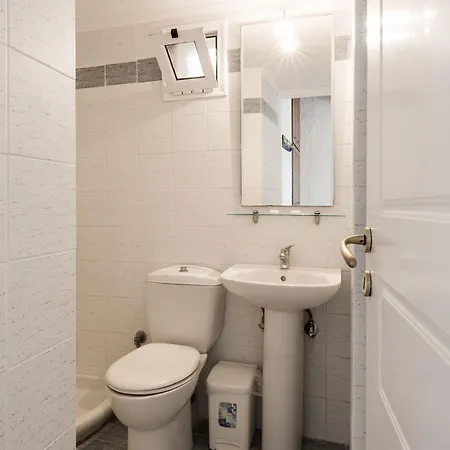 Ξενοδοχείο με διαμερίσματα Village Koróni