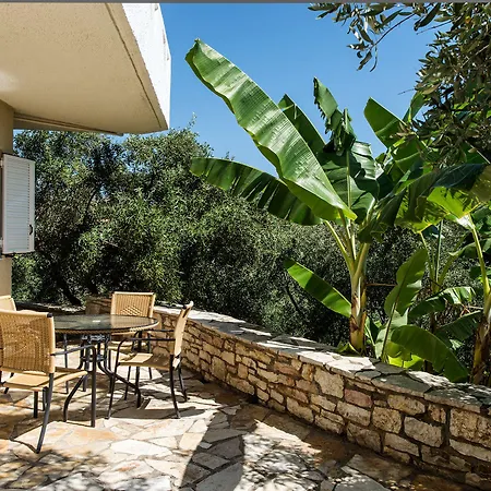 Apartmanhotel Village 3*