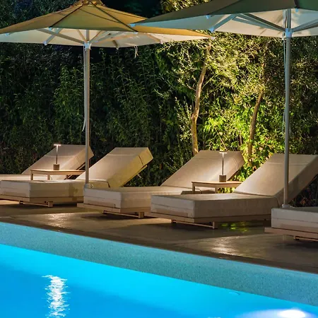 Aparthotel Village 3*