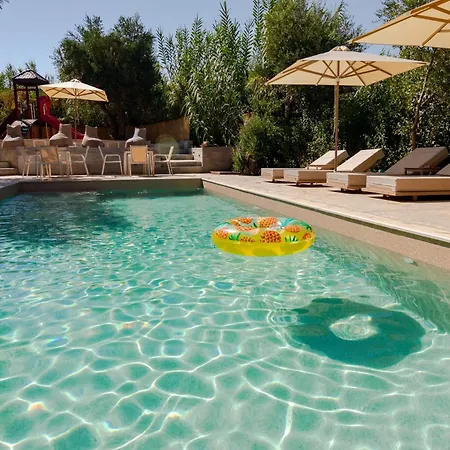 Aparthotel Village 3*
