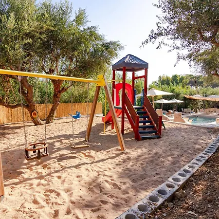 Village Aparthotel