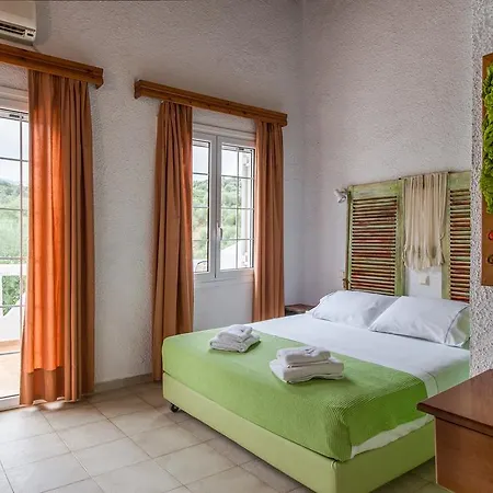 Village Ξενοδοχείο με διαμερίσματα Koróni