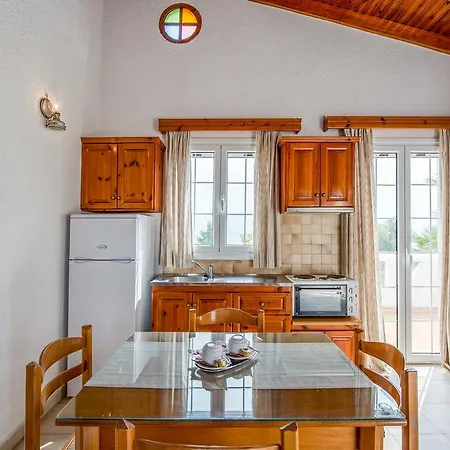 Ξενοδοχείο με διαμερίσματα Village