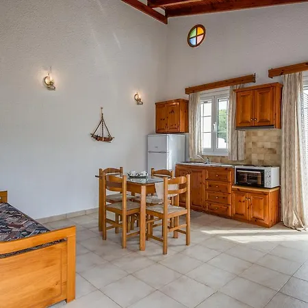 Ξενοδοχείο με διαμερίσματα Village