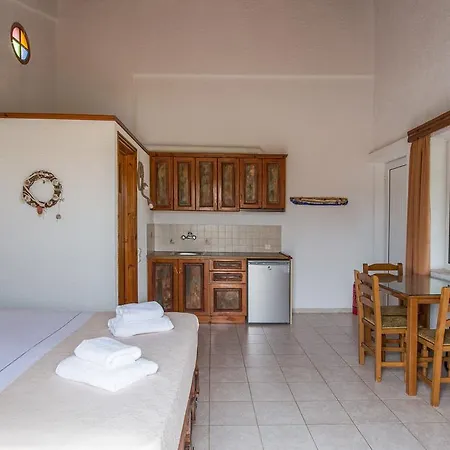 Village Ξενοδοχείο με διαμερίσματα Koróni