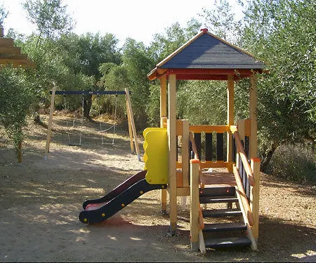 Ξενοδοχείο με διαμερίσματα Village