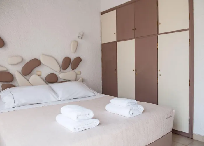 Village Apartmanhotel 3*
