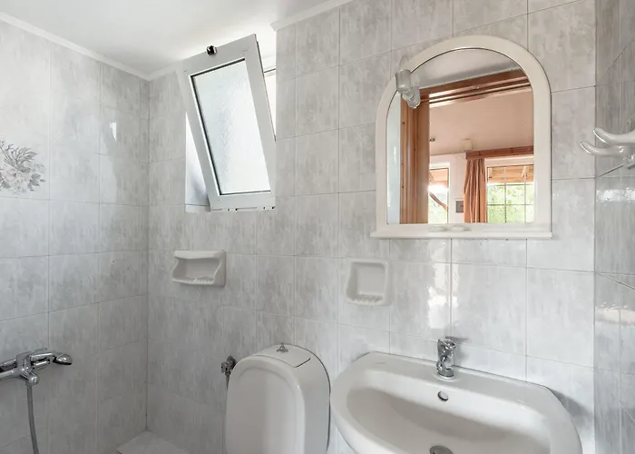 Aparthotel Village 3*