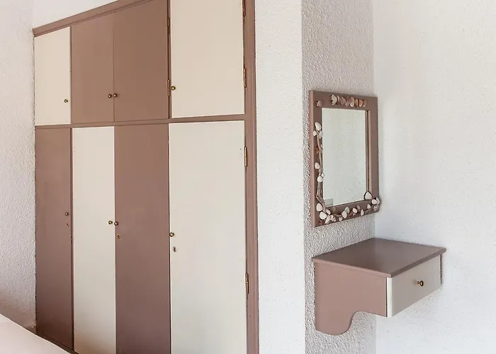 Village Aparthotel Koróni