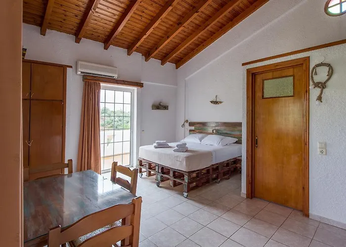 Aparthotel Village Koróni