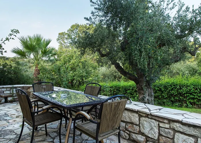 Village Aparthotel 3*